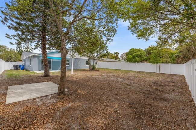 Building Photo - 2832 47th Ave S