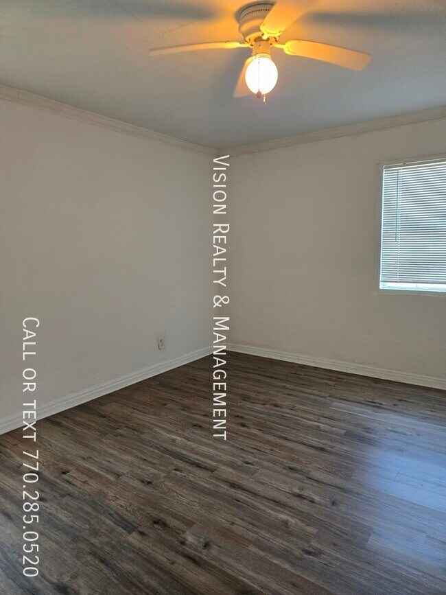 Building Photo - 1070 Ollie Cir NW