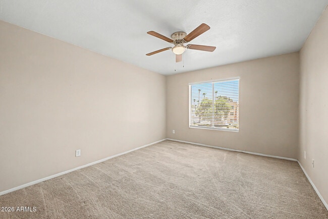 Building Photo - 540 N May