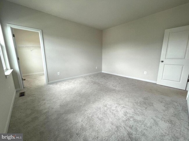 Building Photo - 2328 Hawkshill Dr
