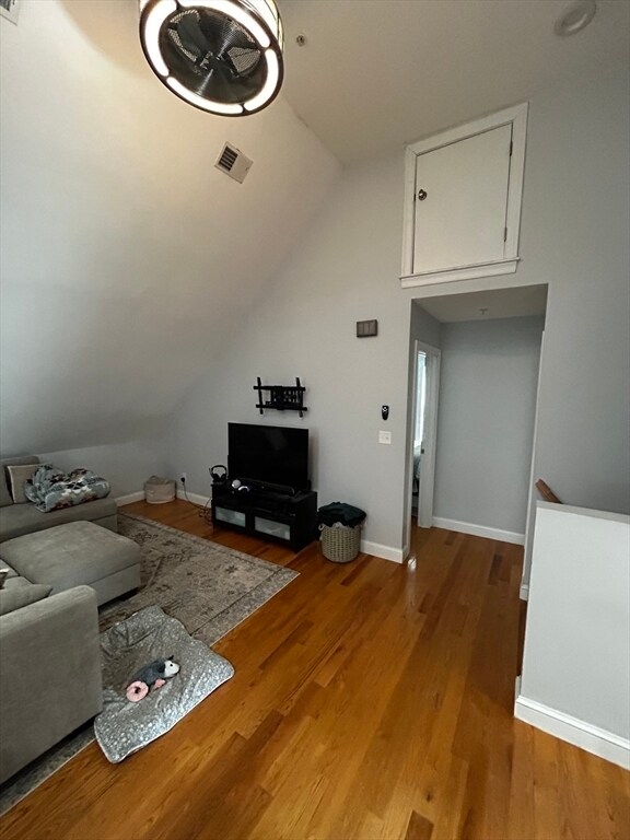 Building Photo - 89 Wachusett St