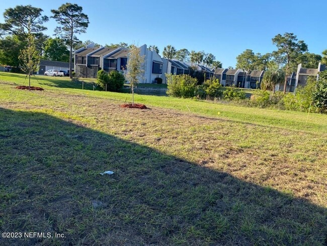 Building Photo - 9593 Mira Loma Dr