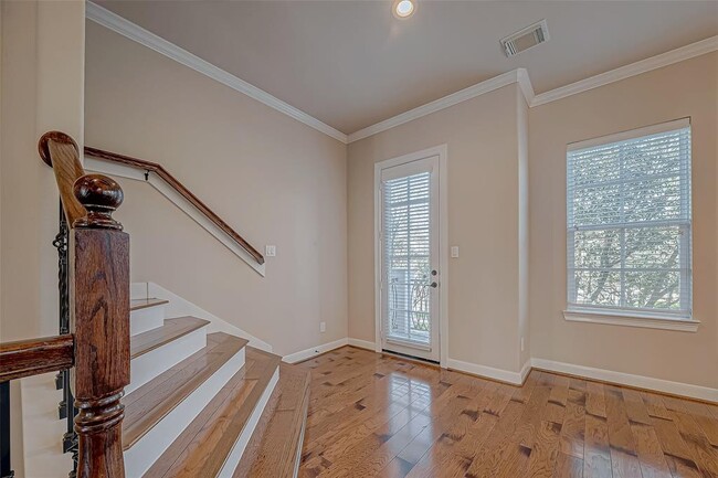 Building Photo - 38 Islewood Blvd