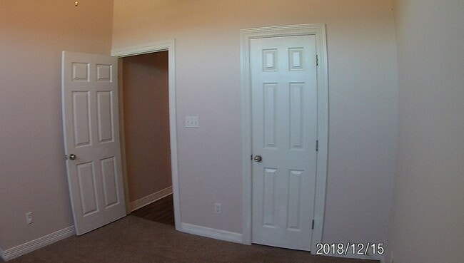 Building Photo - 2457 Brookside Dr