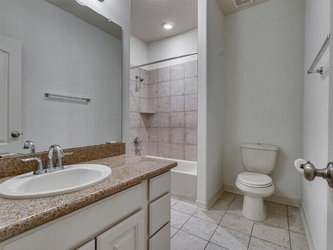 Building Photo - 28003 Iberville Glen Dr