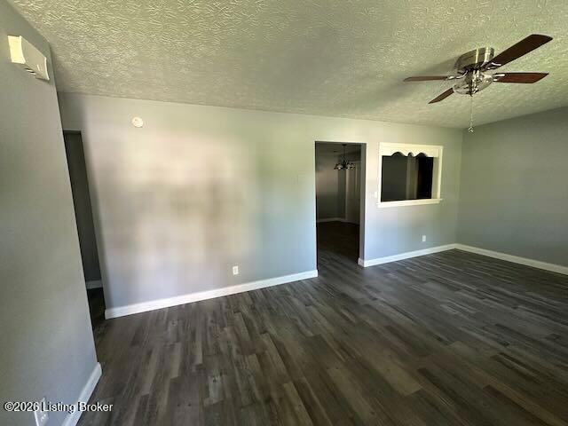 Building Photo - 401 Embry Villa Dr