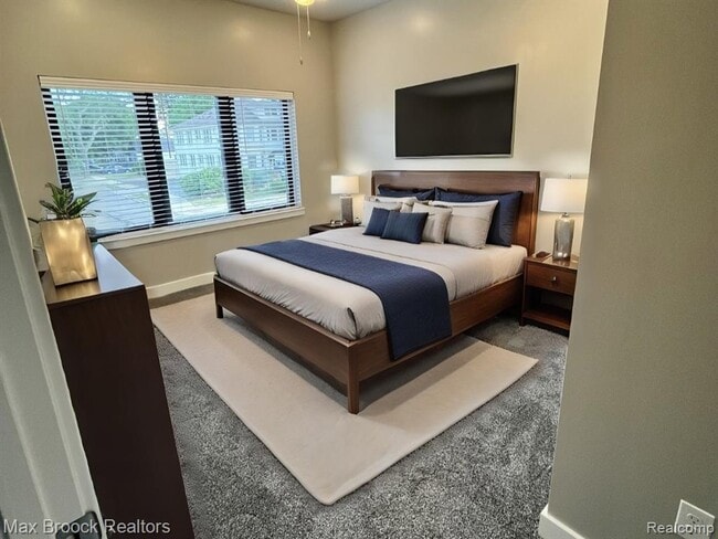 Building Photo - 105 Laurel Ct