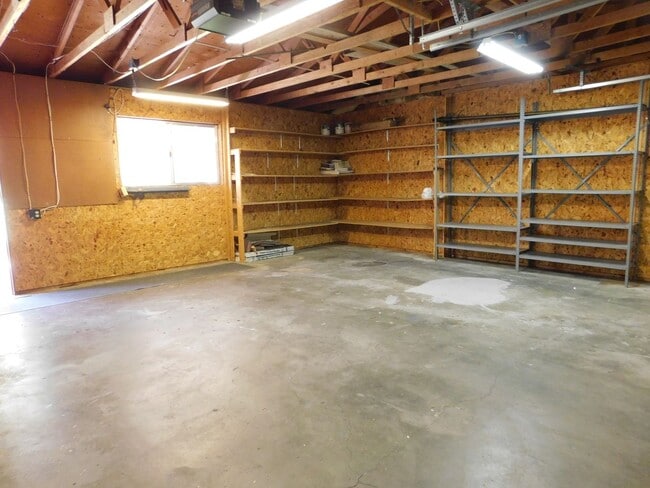 Building Photo - Home in Paradise Hills Sub-Division