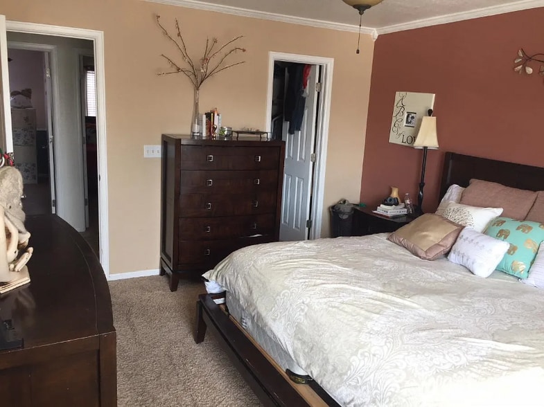 Building Photo - 20555 Mitchell Pl