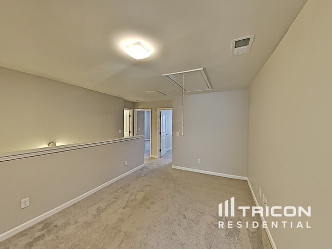 Building Photo - 409 Riverwood Ct