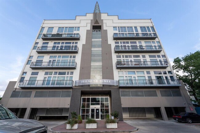 Building Photo - 3311 Yupon St