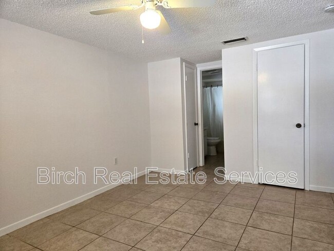 Building Photo - 6839 Forest Ave