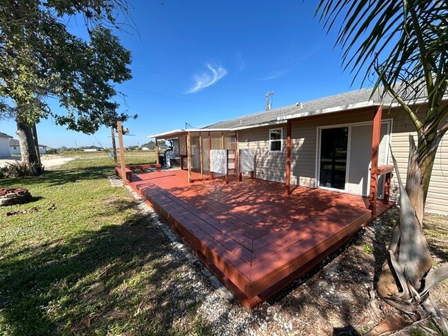 Building Photo - NE Cape Coral Single Family Home