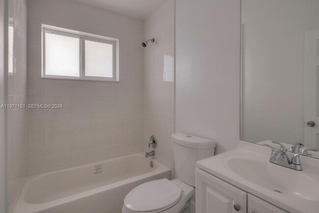 Building Photo - 1280 NW 111th St