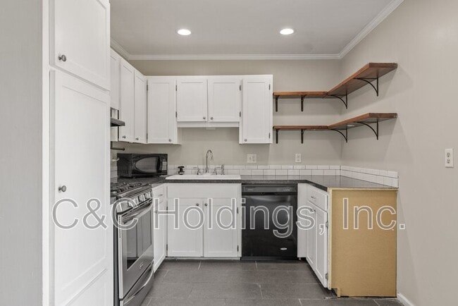 Building Photo - 20154 E 3rd St