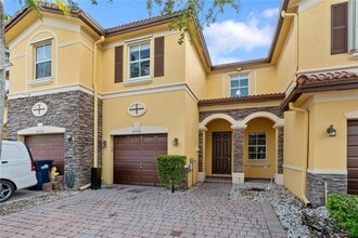 Building Photo - 8618 NW 113th Ct