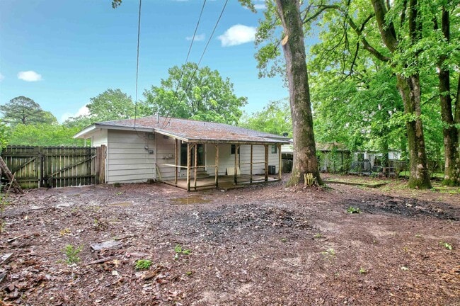 Building Photo - 7002 W Wakefield Dr