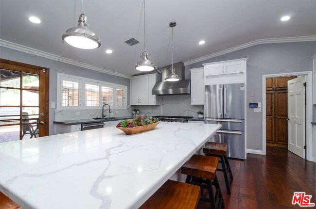 Building Photo - 15845 Condor Ridge Rd