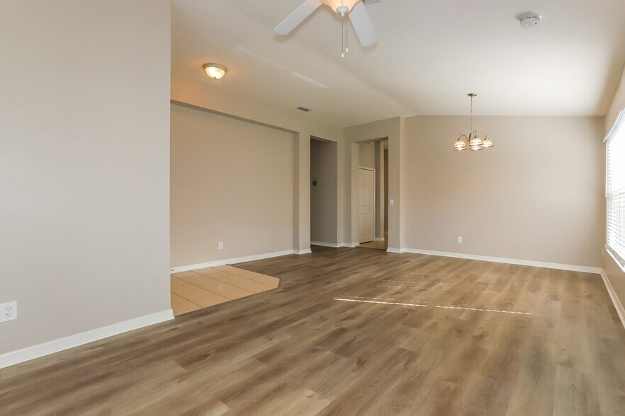 Building Photo - 11515 Mountain Bay Dr