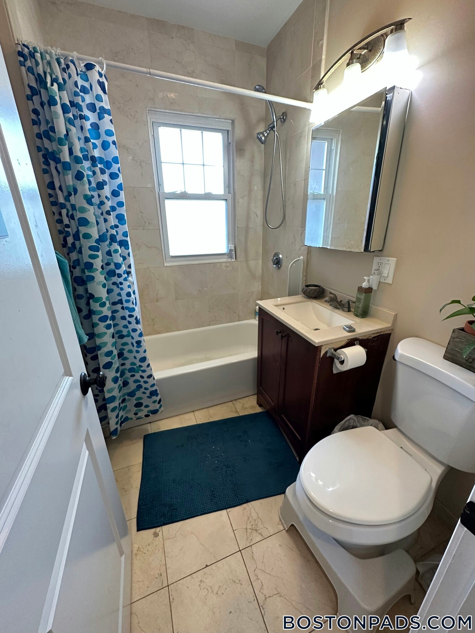 Building Photo - 2973 Washington St