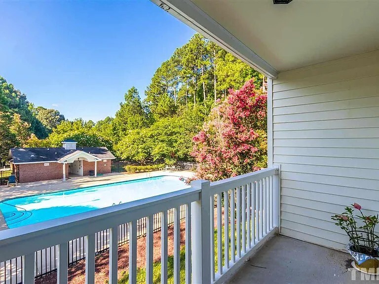 Balcony - 1950 Trailwood Heights Ln