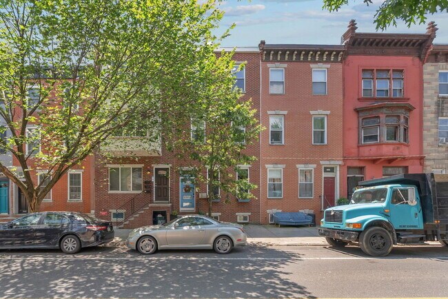 Building Photo - 1836 Christian St