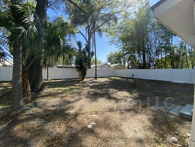Building Photo - 509 E New Orleans Ave