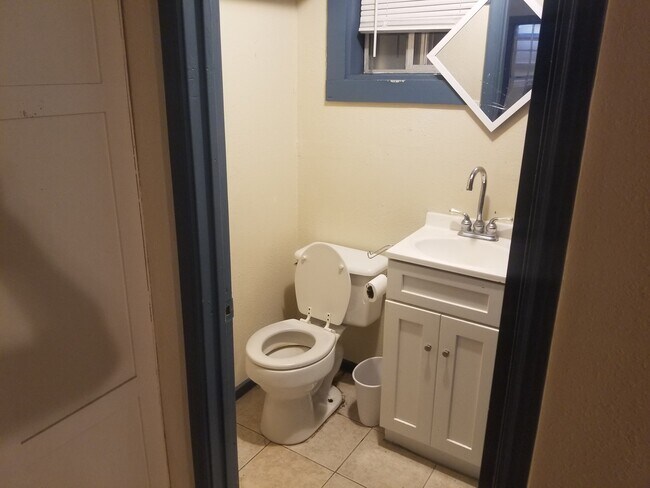 Building Photo - 1023 Rigsby Ave