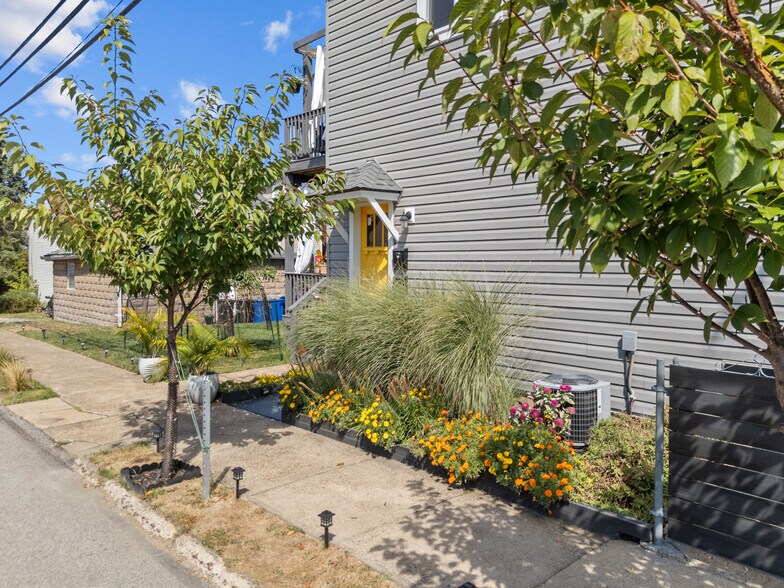 Building Photo - 5601 McCandless Ave