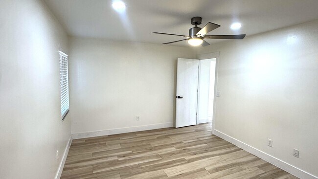 Building Photo - 32524 Greenwood Loop