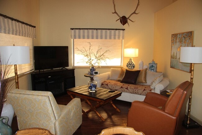 Building Photo - Amazing Apple Valley Home