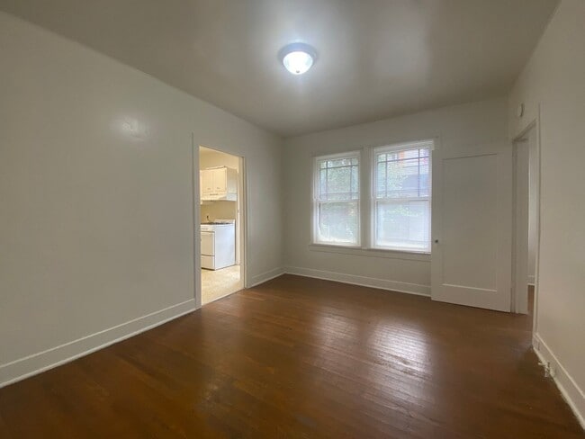 Building Photo - San Gabriel-2845