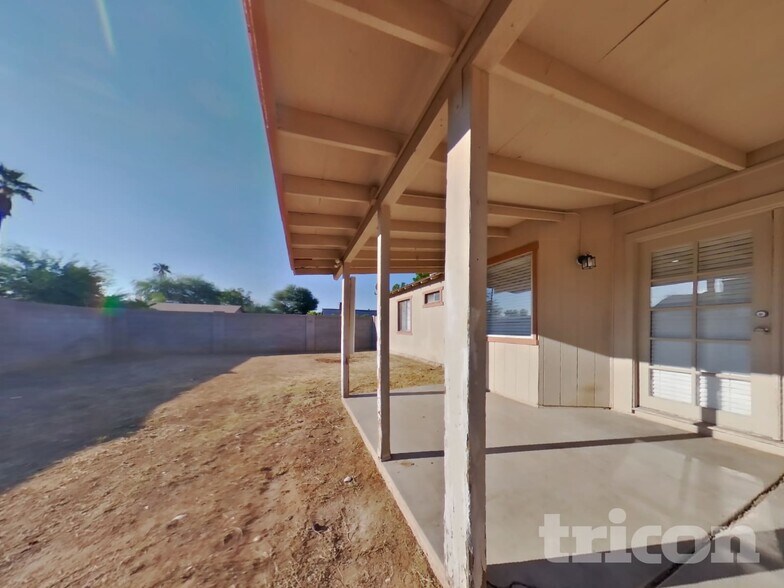 Building Photo - 13601 N 41st St