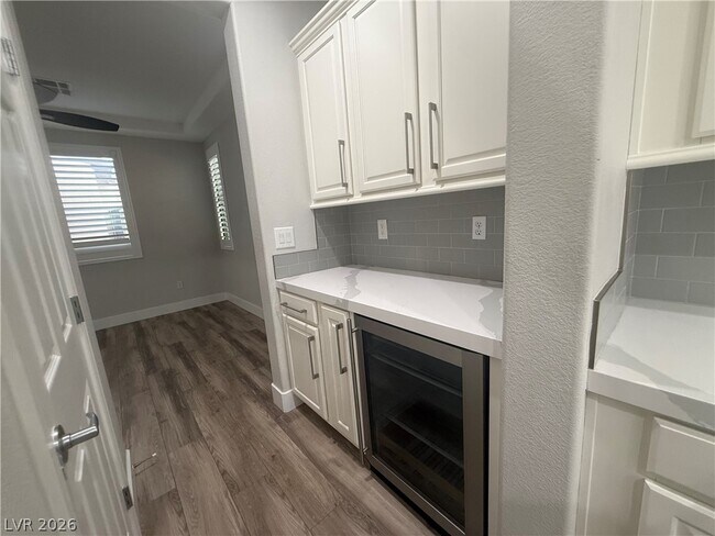 Building Photo - 768 Joshua Star Ct