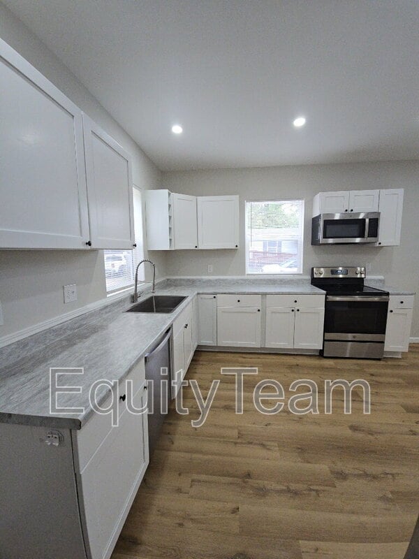 Building Photo - 1800 Glenwood Ave