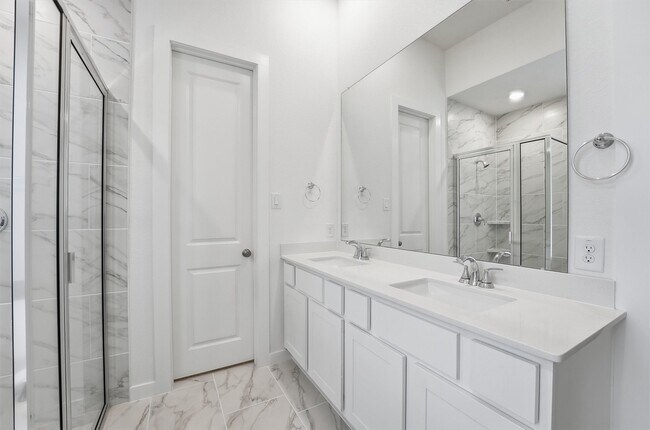 Building Photo - 11215 Leaf Shelter Ln