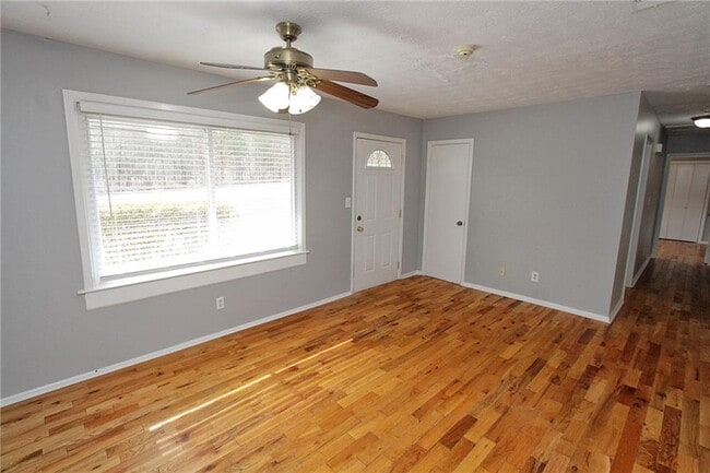 Building Photo - 4905 Annistown Rd