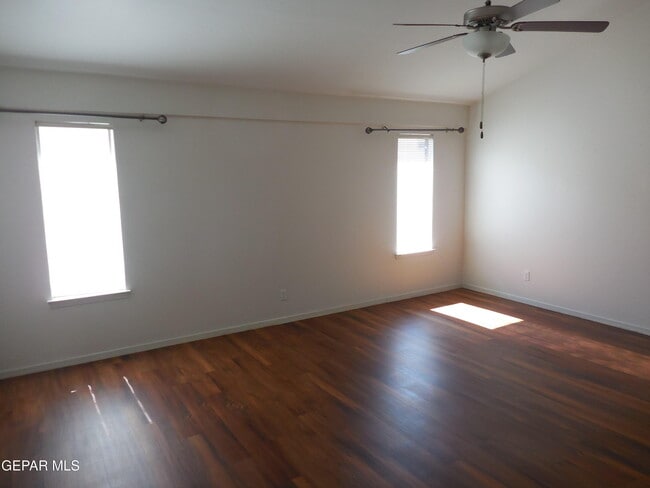 Building Photo - 4925 Copper Ranch Ave