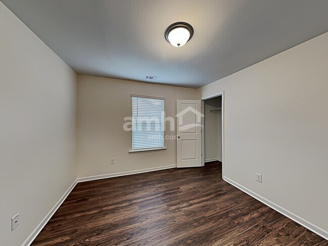 Building Photo - 29 Shelby Ct