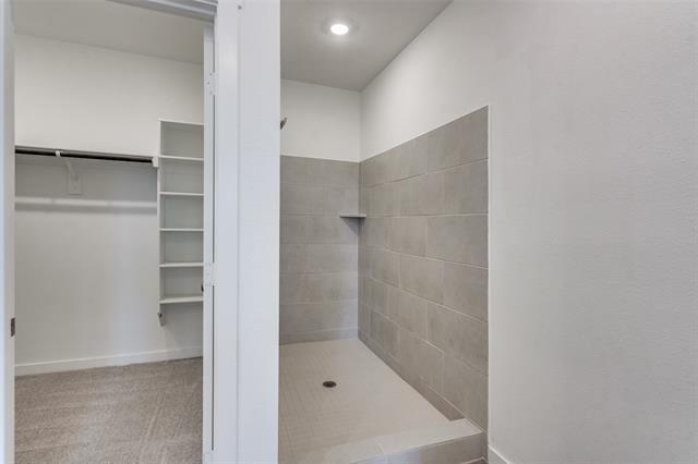 Building Photo - 6826 Welsh Dr