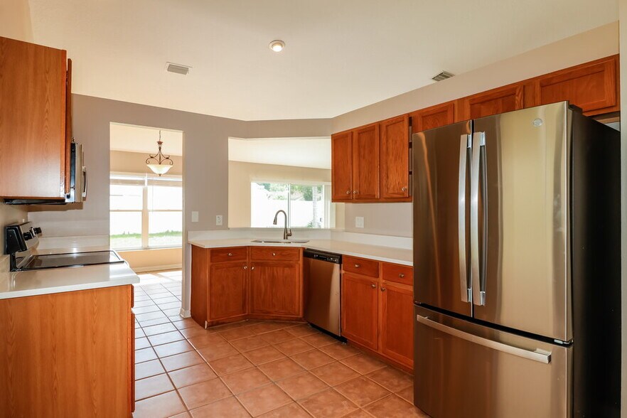 Building Photo - 18134 Leafwood Cir