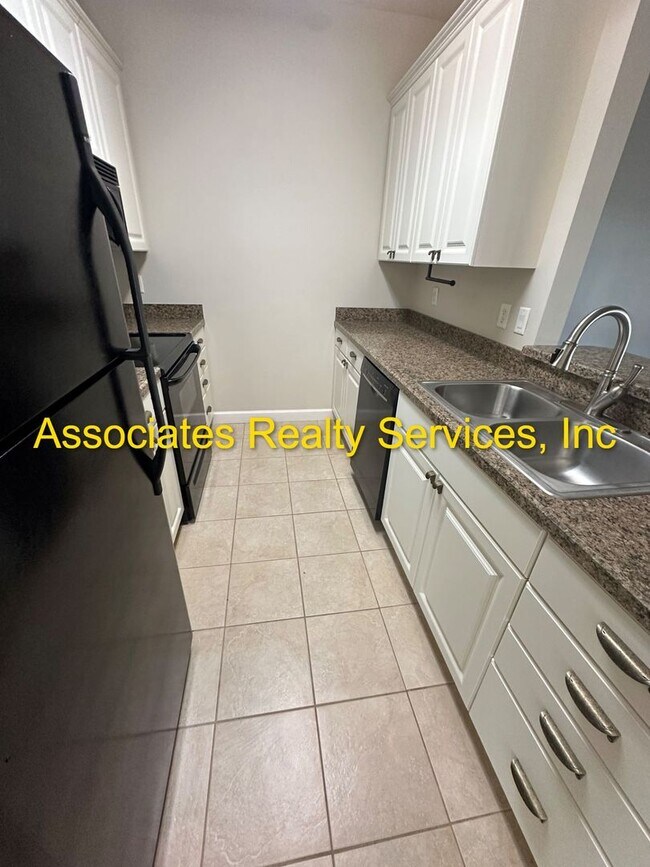 Building Photo - Now Available – 3BR/2BA Apartment in Haile...