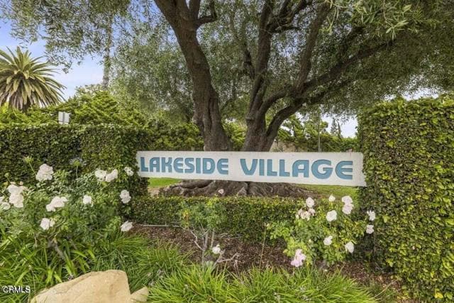 Building Photo - 1675 Edgewater Ln