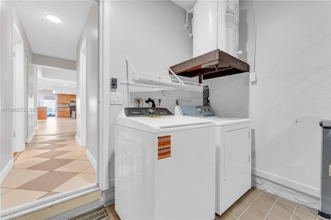 Building Photo - 12145 Begonia Way