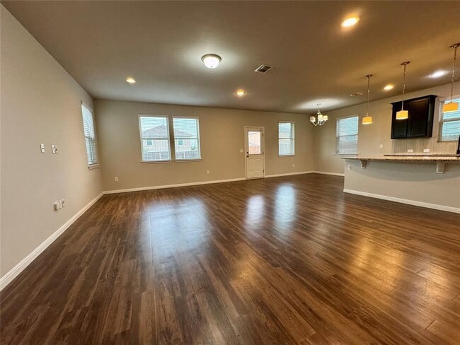 Building Photo - 219 Wapiti Rd