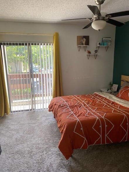 Building Photo - 10315 NW 33rd St