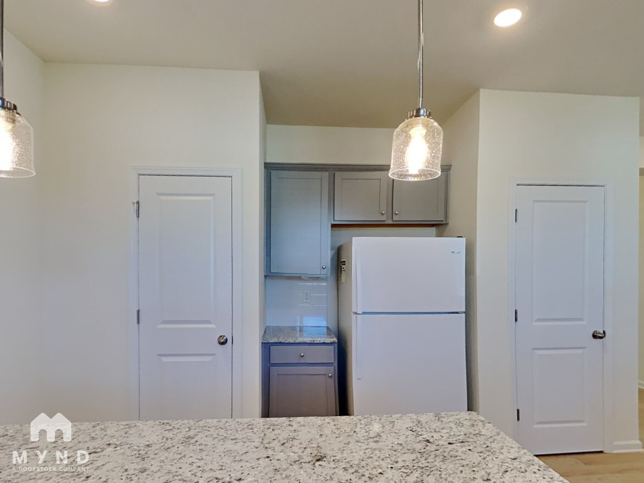 Building Photo - 1568 Banham Dr