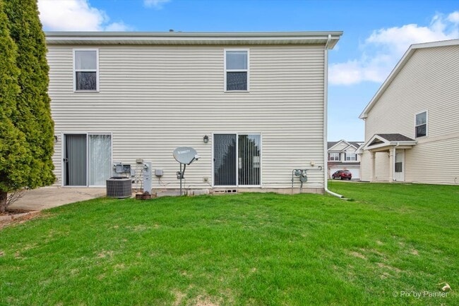 Building Photo - 1737 W Chrysler Dr