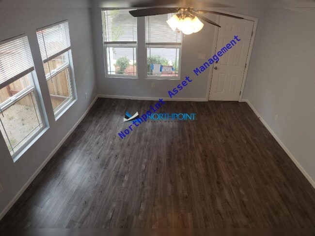 Building Photo - 4 BR/2.5 BA | Newly Renovated Single Family Home | 1-Car Covered Parking | Fully Fenced Backyard