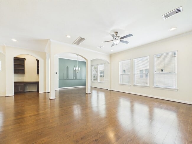 Building Photo - 10606 Shadow Elm Ct